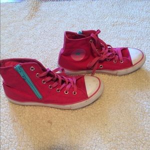Girls Converse size 4